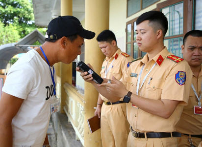 CSGT bắt đầu tổ chức sát hạch giấy phép lái xe